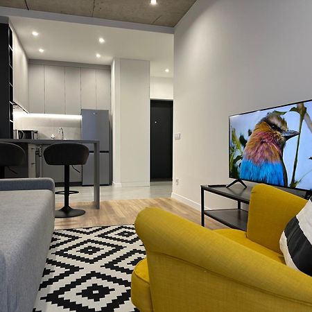 Avalon On Lypynskogo Street Apartment Lviv Ngoại thất bức ảnh