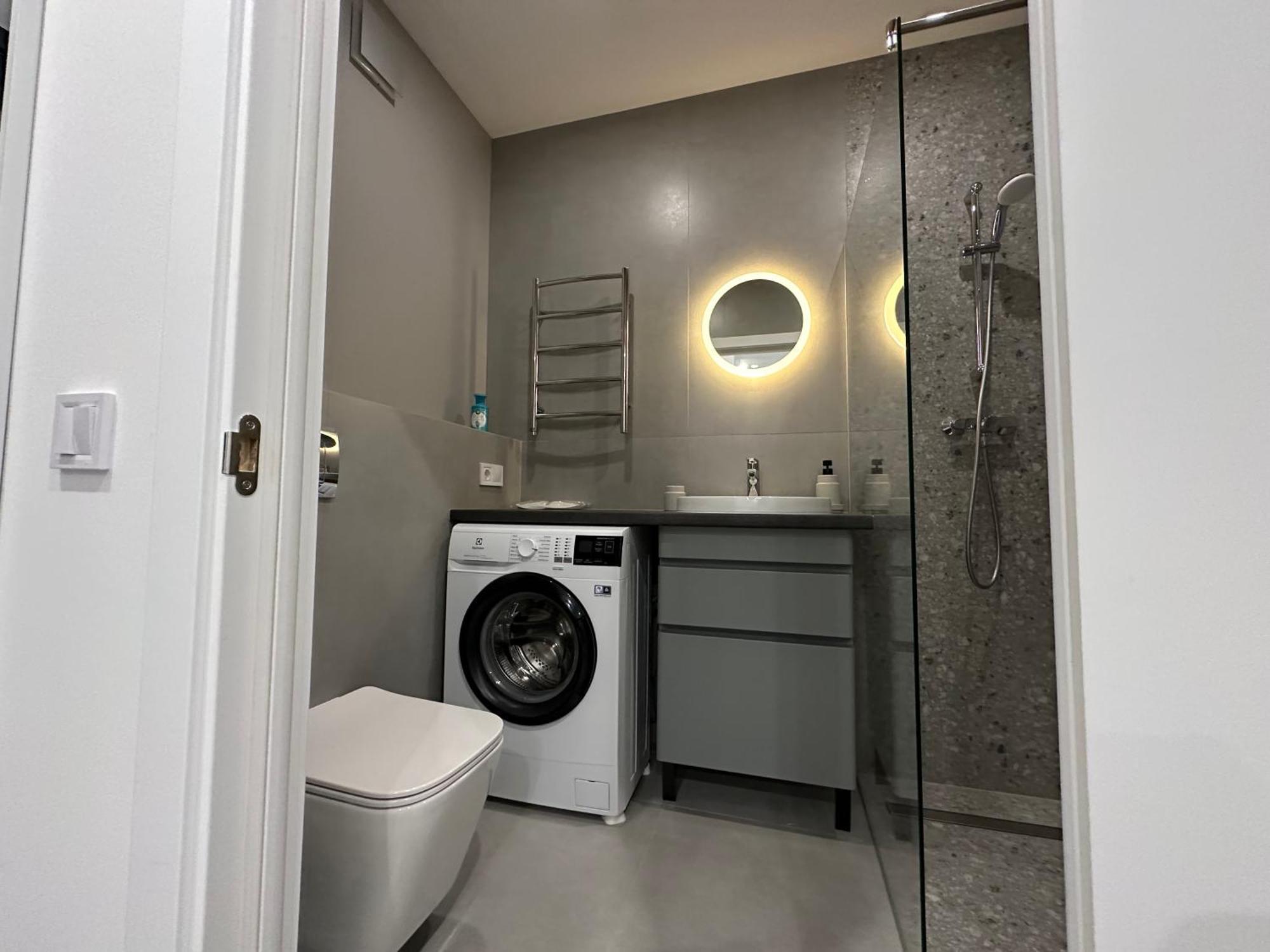 Avalon On Lypynskogo Street Apartment Lviv Ngoại thất bức ảnh
