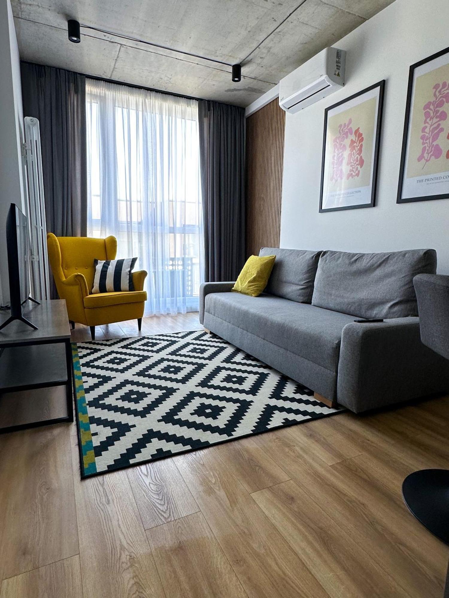 Avalon On Lypynskogo Street Apartment Lviv Ngoại thất bức ảnh