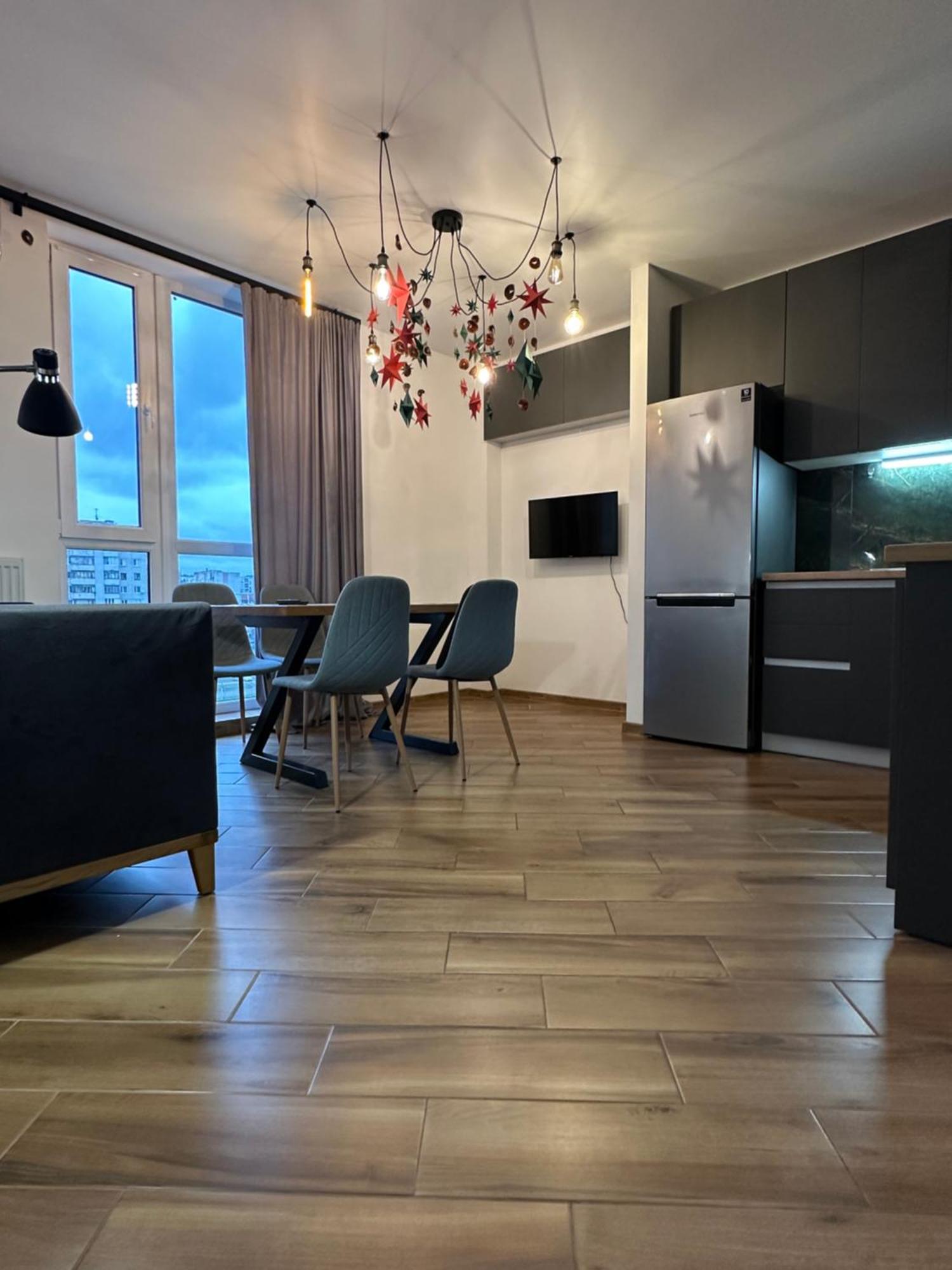 Avalon On Lypynskogo Street Apartment Lviv Ngoại thất bức ảnh