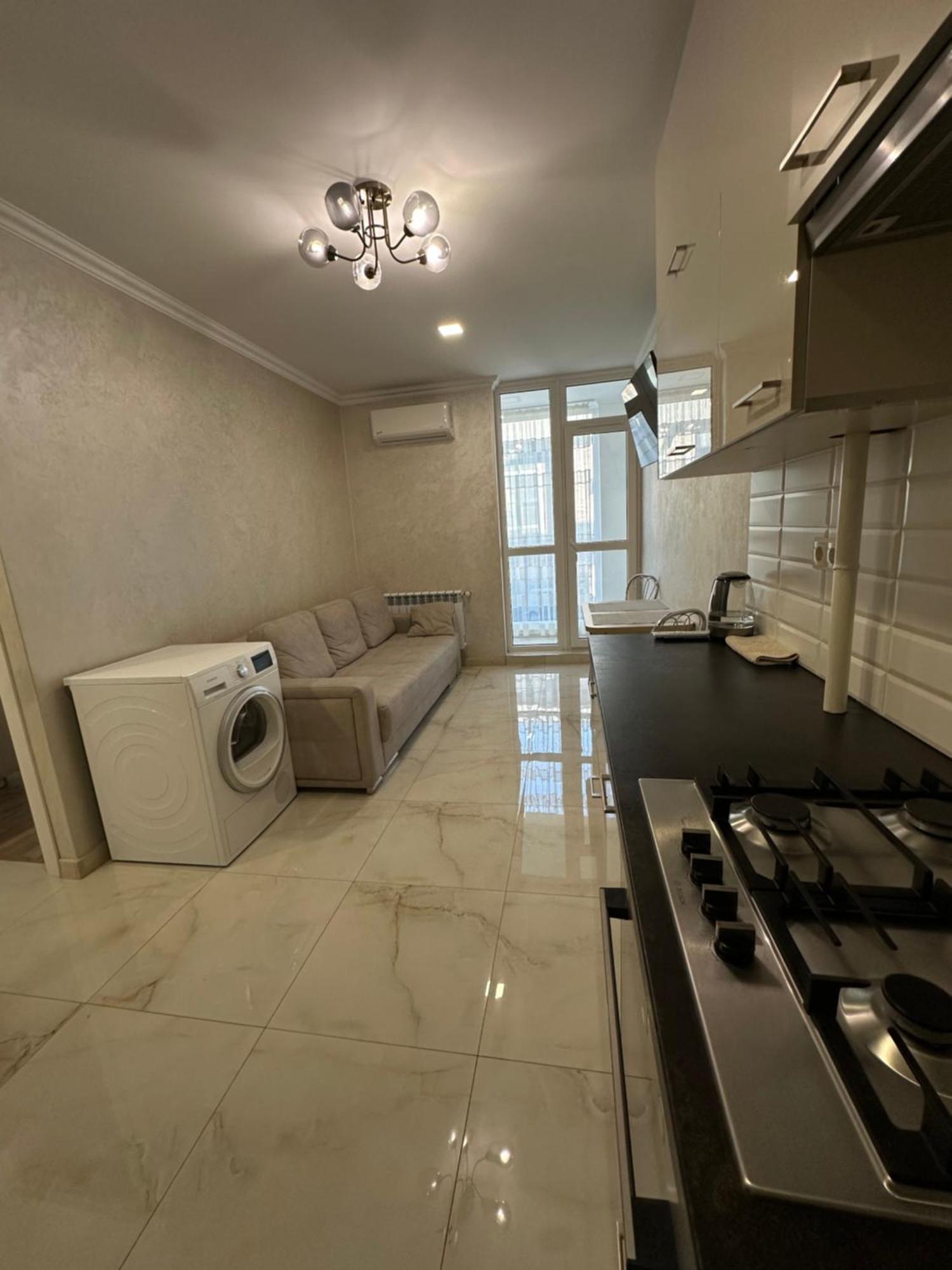 Avalon On Lypynskogo Street Apartment Lviv Ngoại thất bức ảnh